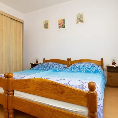 Fuer 4 Personen Ca 68 Qm In Njivice, Kvarner Bucht Krk Apartment