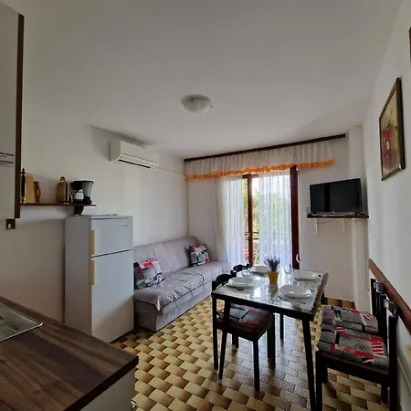 Fuer 4 Personen Ca 68 Qm In Njivice, Kvarner Bucht Krk Apartment Njivice